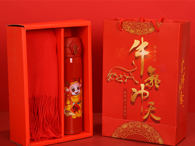 年會(huì)送什么客戶禮品，有心意，又高檔。