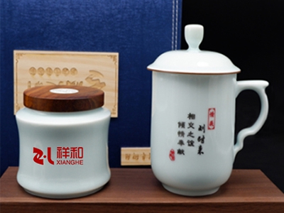 不知道會(huì)議禮品怎么送？老司機(jī)給你支招