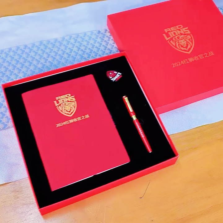 紅色禮盒：企業(yè)活動紀(jì)念品的創(chuàng)意與價值傳遞