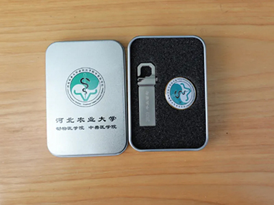 企業(yè)學校商務紀念品分享案例。
