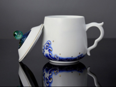 校慶紀念禮品。贈送給母校的周年慶禮品。