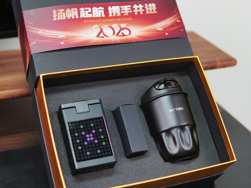 科技公司的商務(wù)伴手禮如何定制？這套黑科技禮盒客戶總提起??
